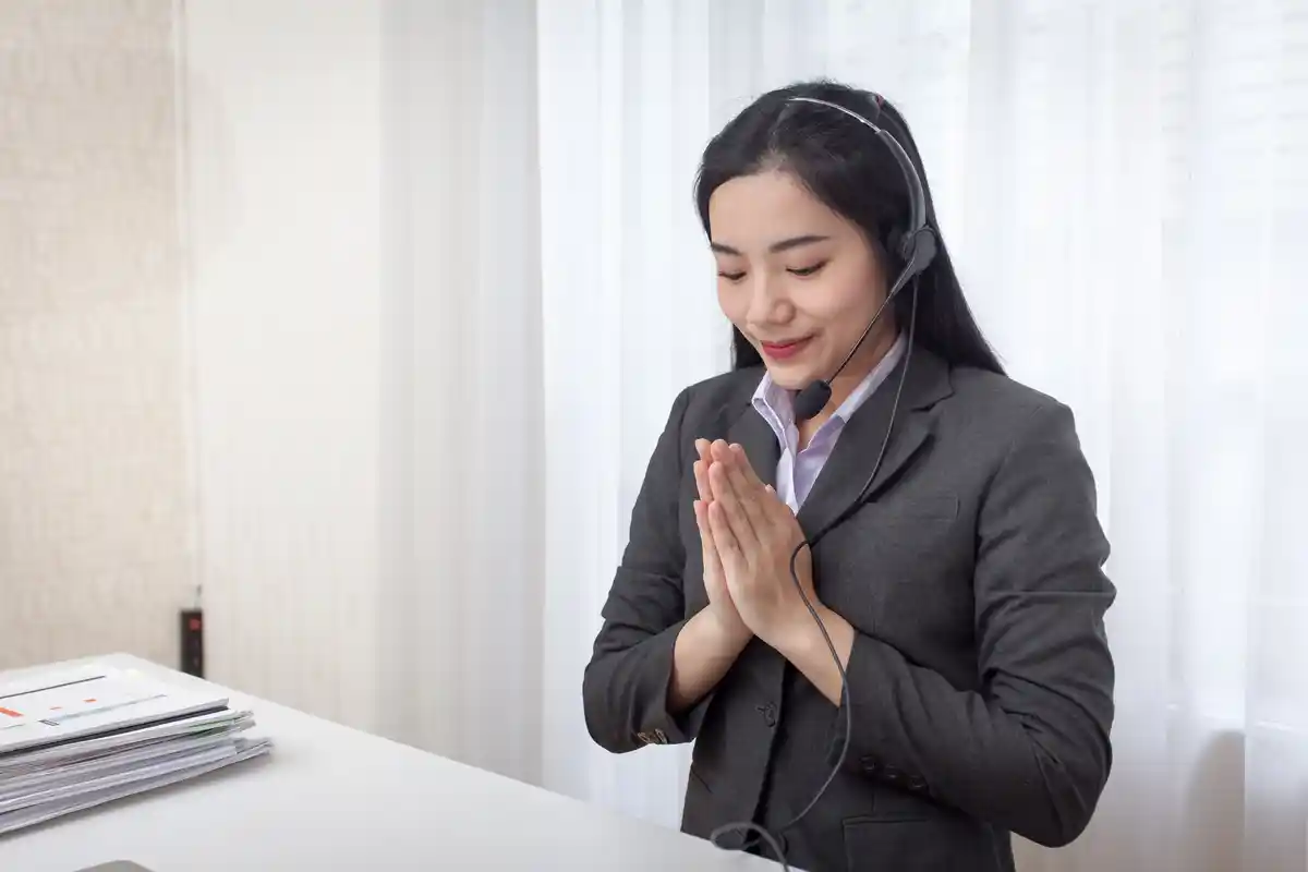 20 Powerful Closing Prayers for Womens Meeting 4