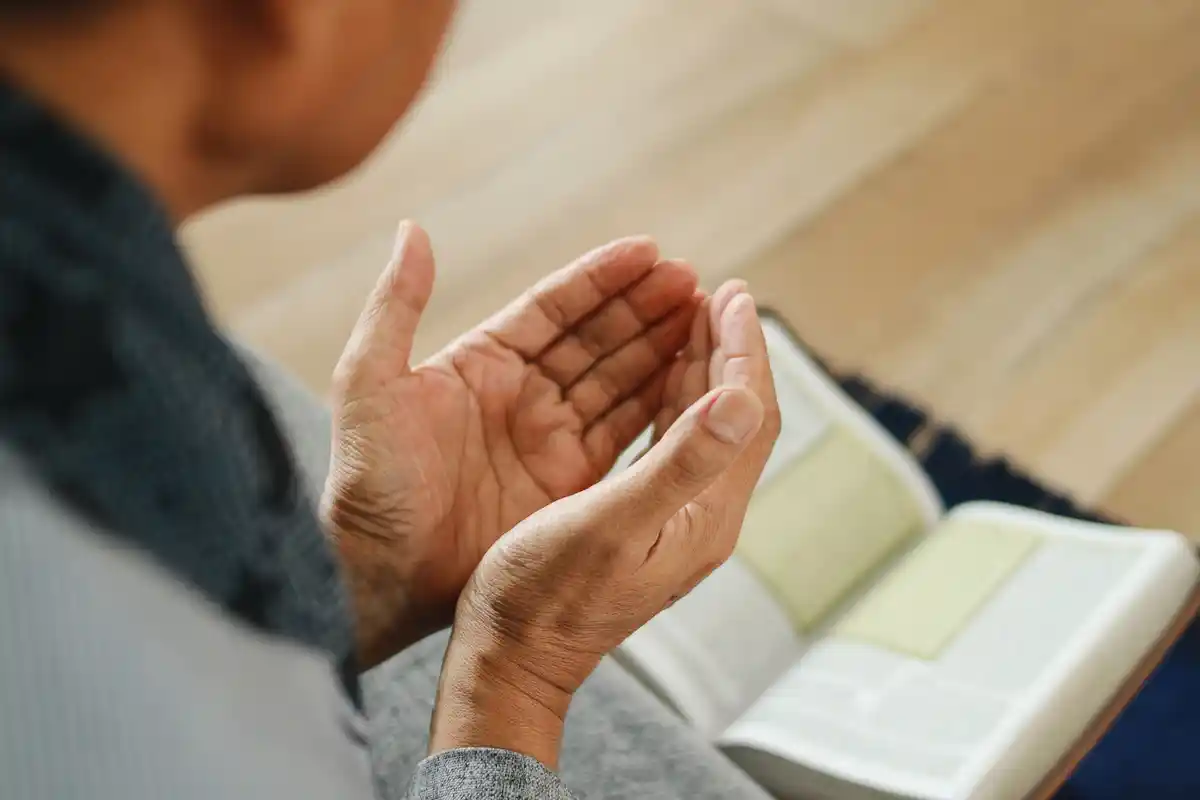 20 Powerful Daily Prayer for Protection Scripts 6