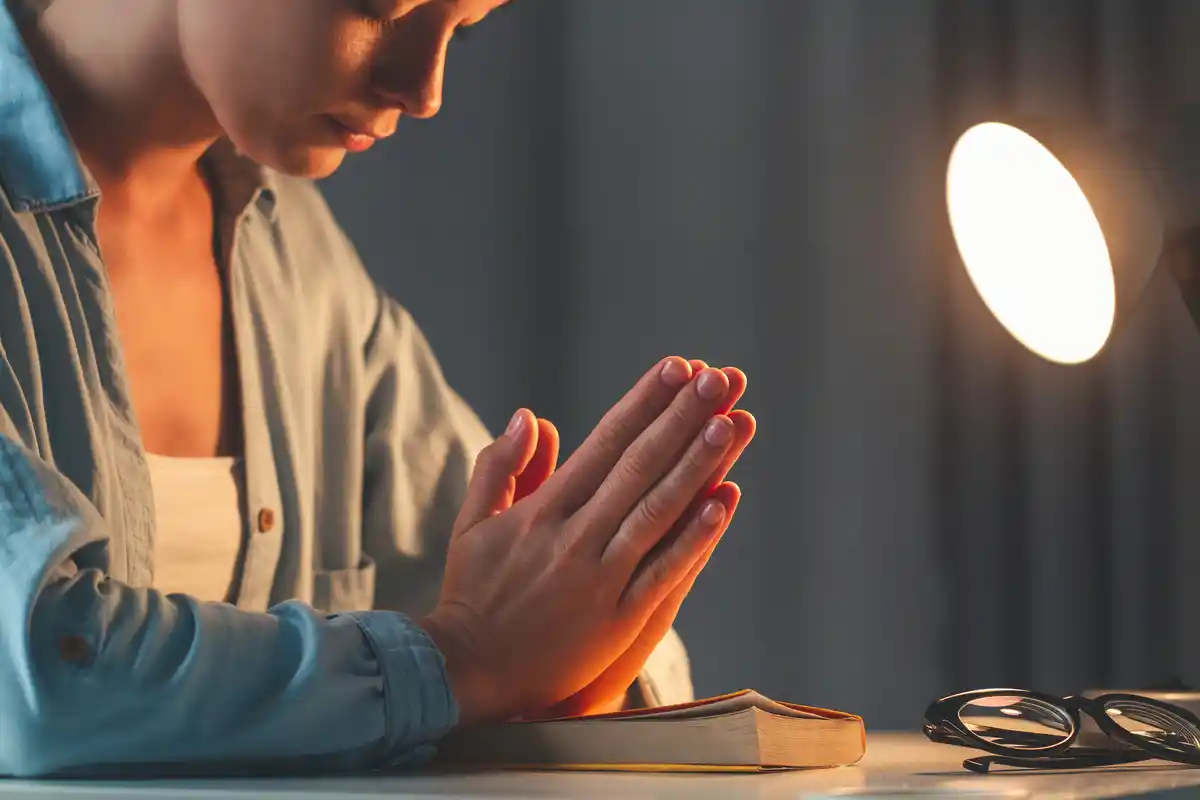 closing prayer for a prayer meeting detailed examples 4