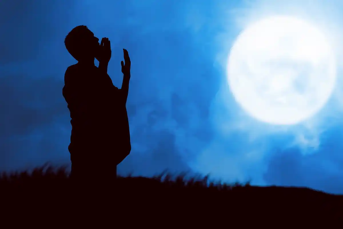 Monday Night Prayer: The Secret to a Better Week