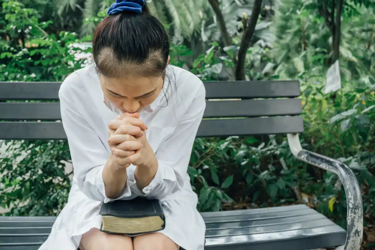 Why Monday prayers for family and friends are so powerful
